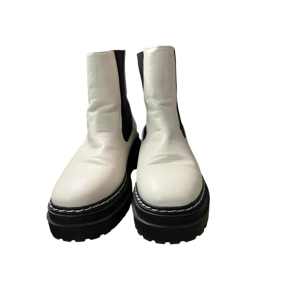 ****ESPRIT Stormi Chelsea Pull-On Lugsole Ankle Boots Size 8.5 - Picture 2 of 6